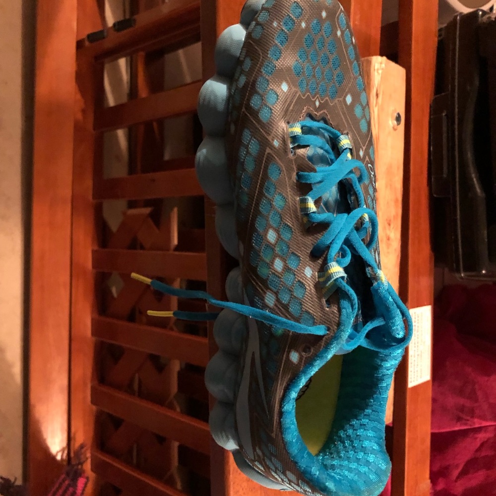 Hardly worn Brooks